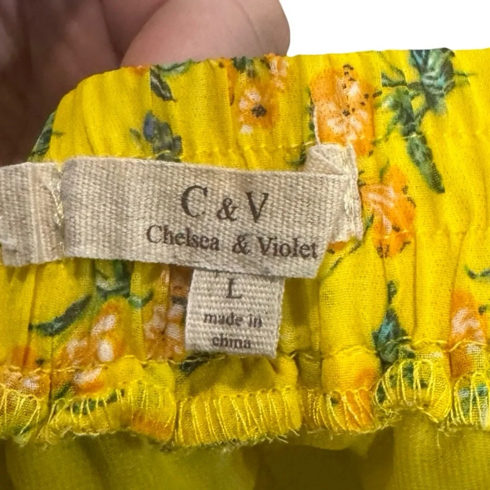 Chelsea & Violet | Women’s Pleated Yellow & Floral Mini Skort | L